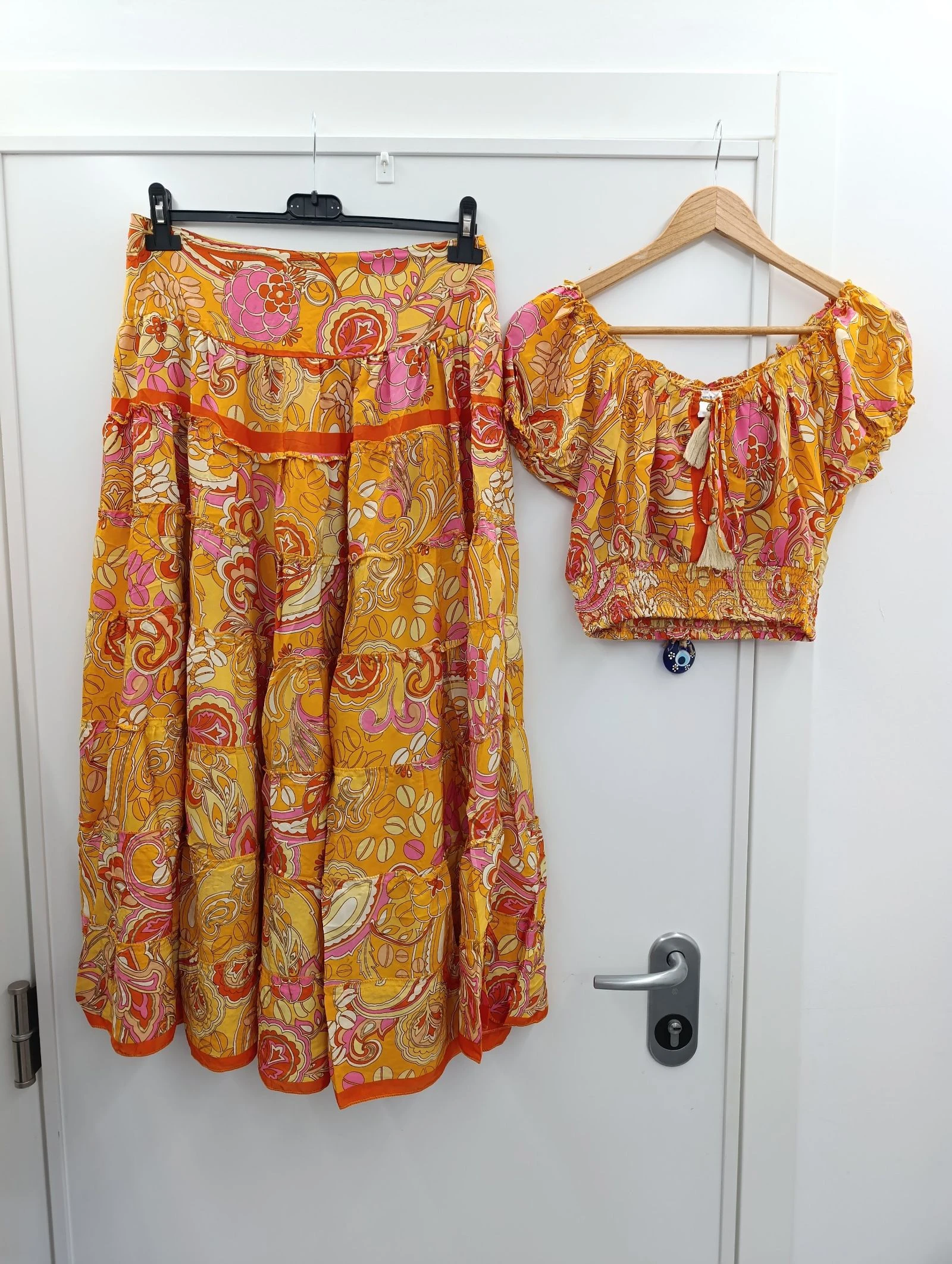 Conjunto de seda naranja 
